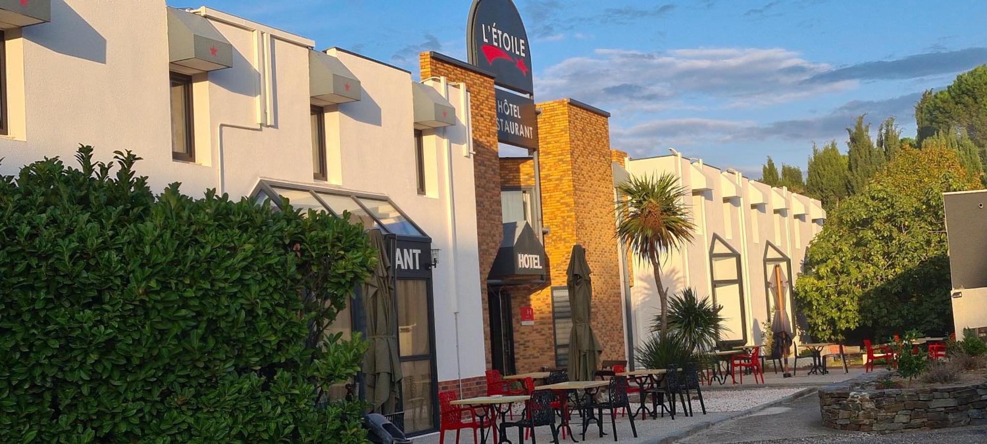 Hotel L'Etoile Aeroport - A61 Carcassonne Esterno foto